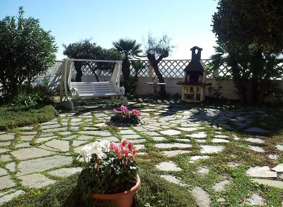 il giardino sul mare B&B-1